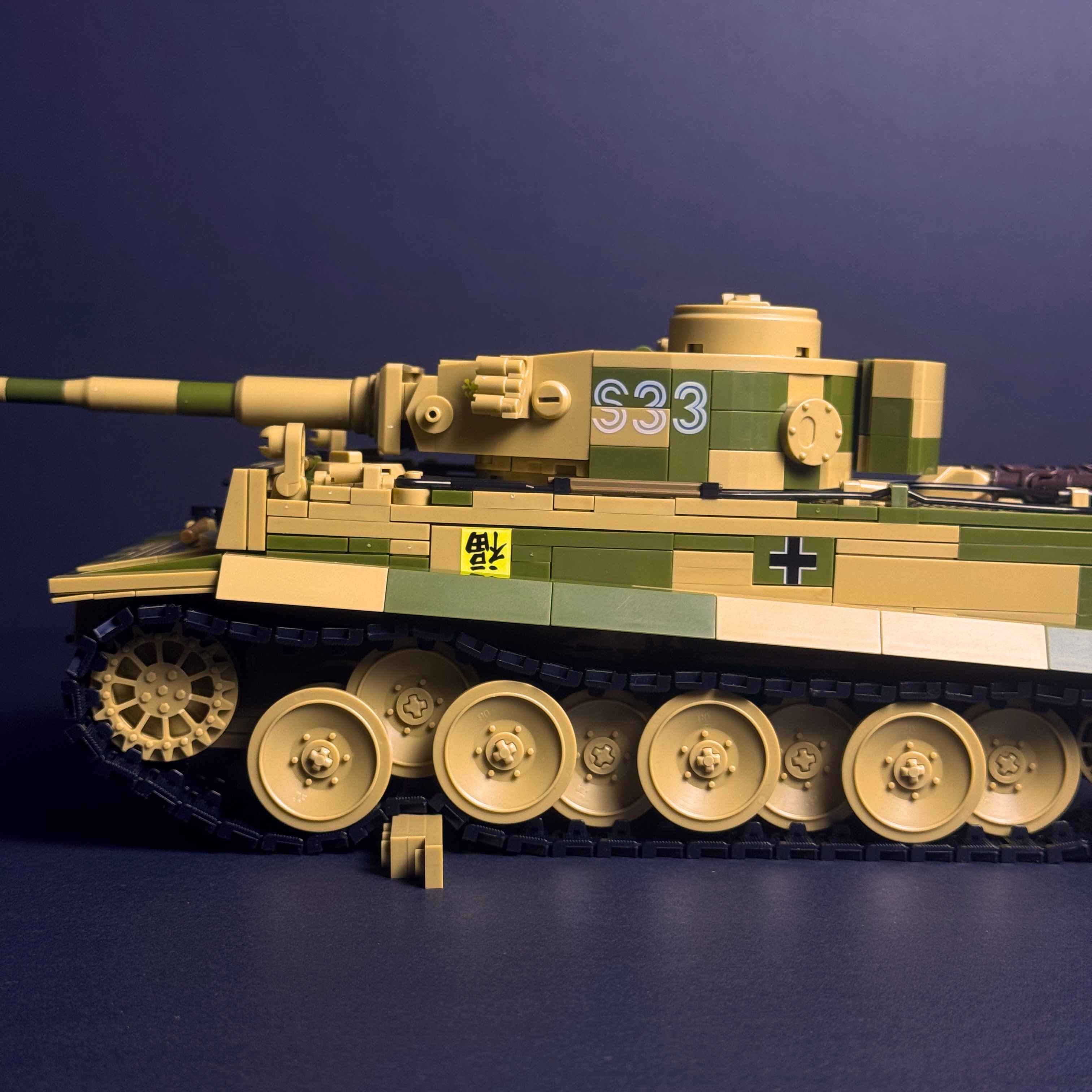 "The Lucky Tiger" Tiger I S33 - Heavy Tank | 1:25 Scale - Limited Edition