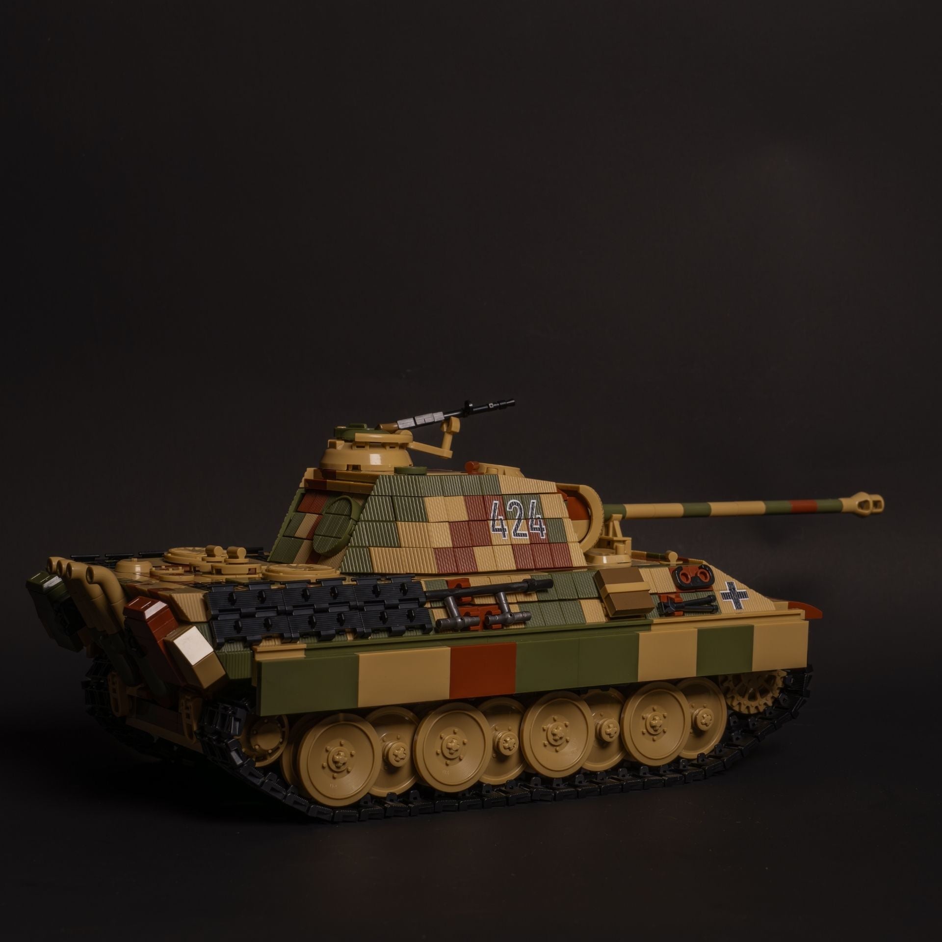 Barkmann's Panther A 424 - Medium Tank | 1:25 Scale | Valor Edition - PRE ORDER SHIPS JUNE 5TH