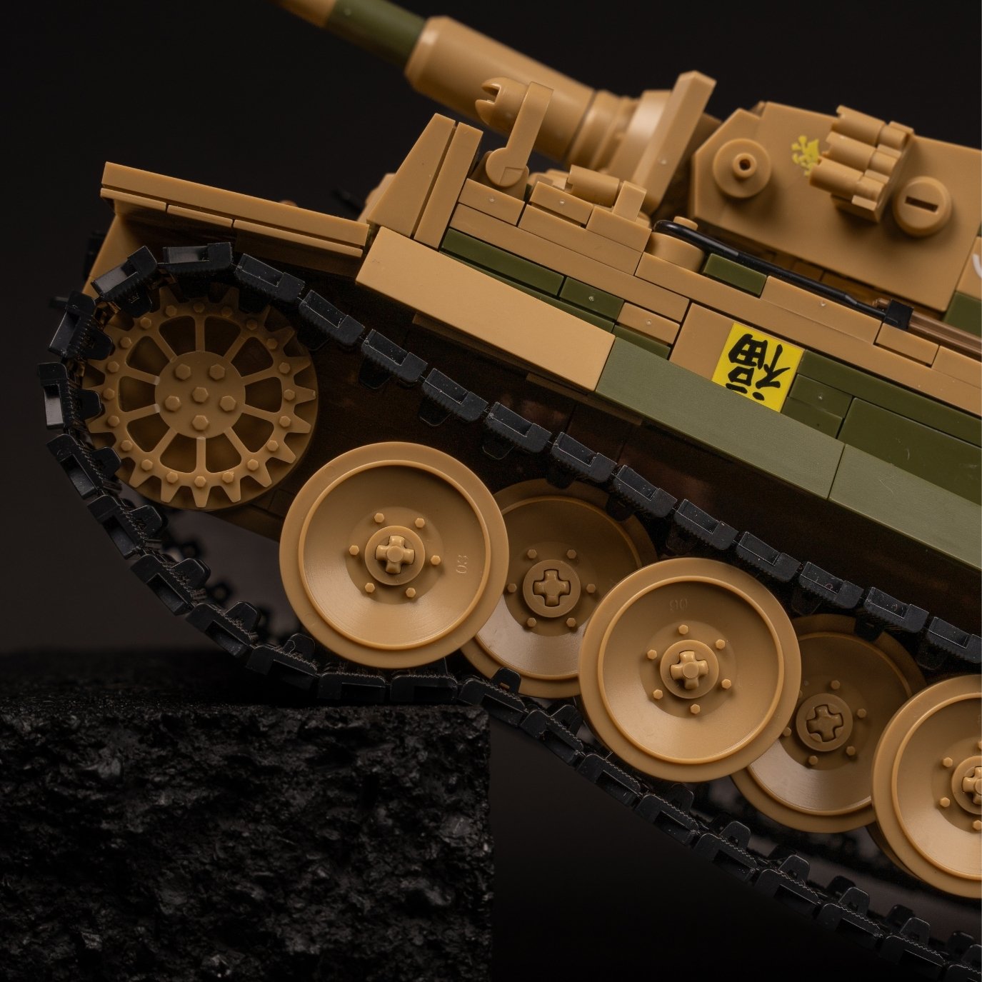 "The Lucky Tiger" Tiger I S33 - Heavy Tank | 1:25 Scale - Limited Edition