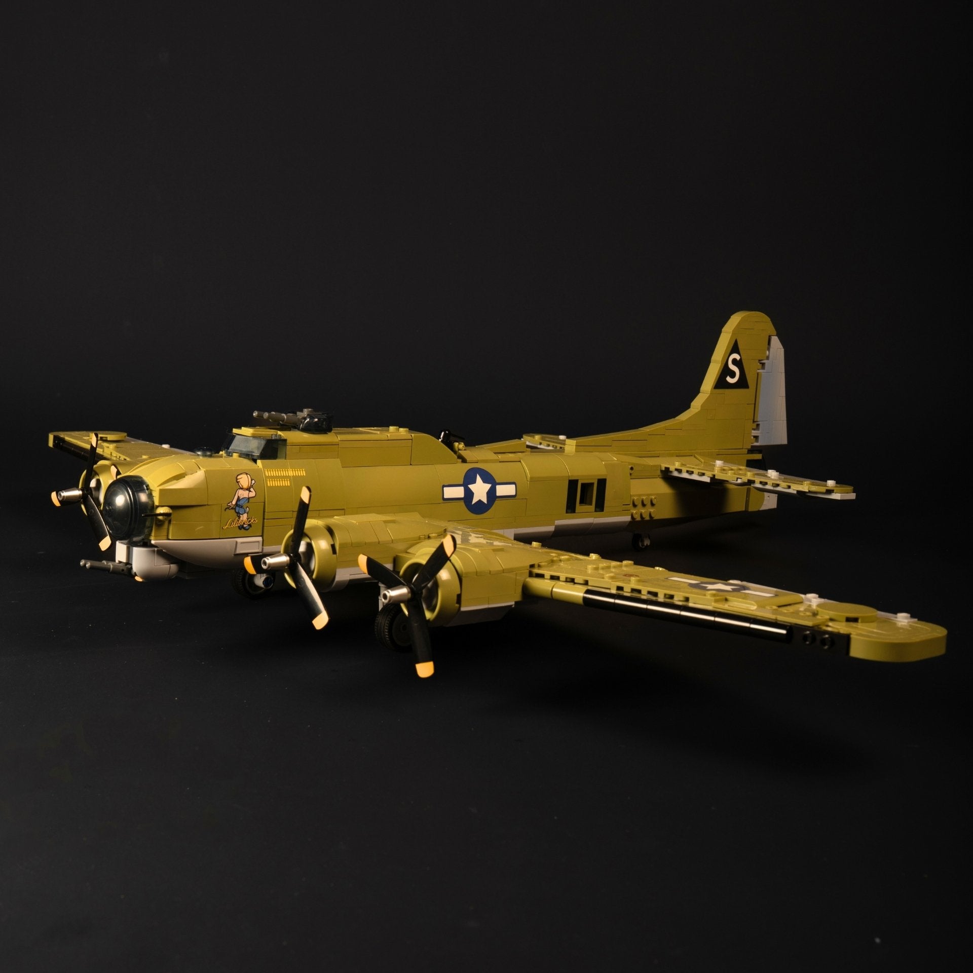B-17 Flying Fortress - Heavy Bomber | 1:44 Scale